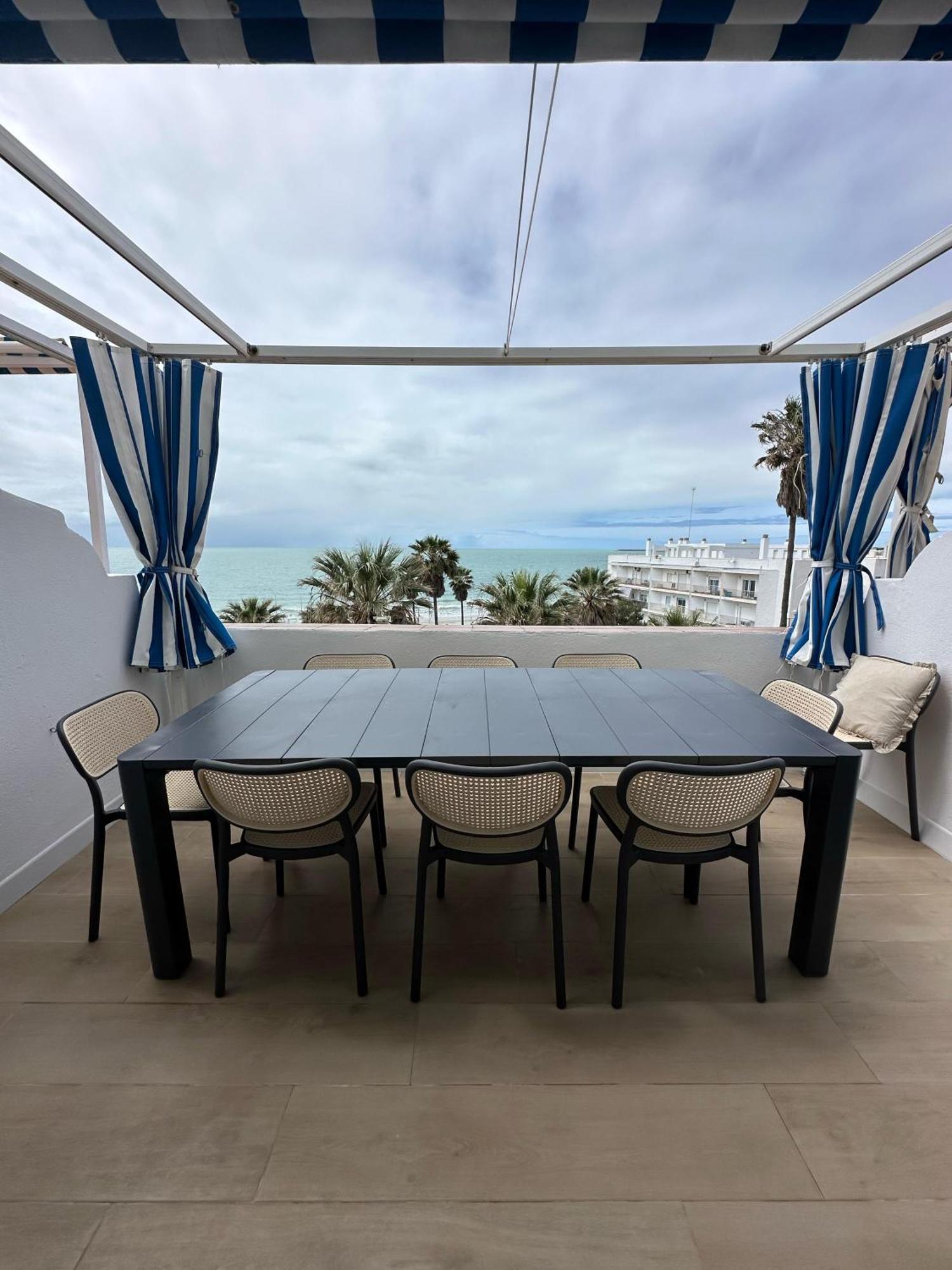 Gatu Villa Mar "Preferente Para Mayores De 25 Anos Y Familias " El Puerto de Santa María Εξωτερικό φωτογραφία