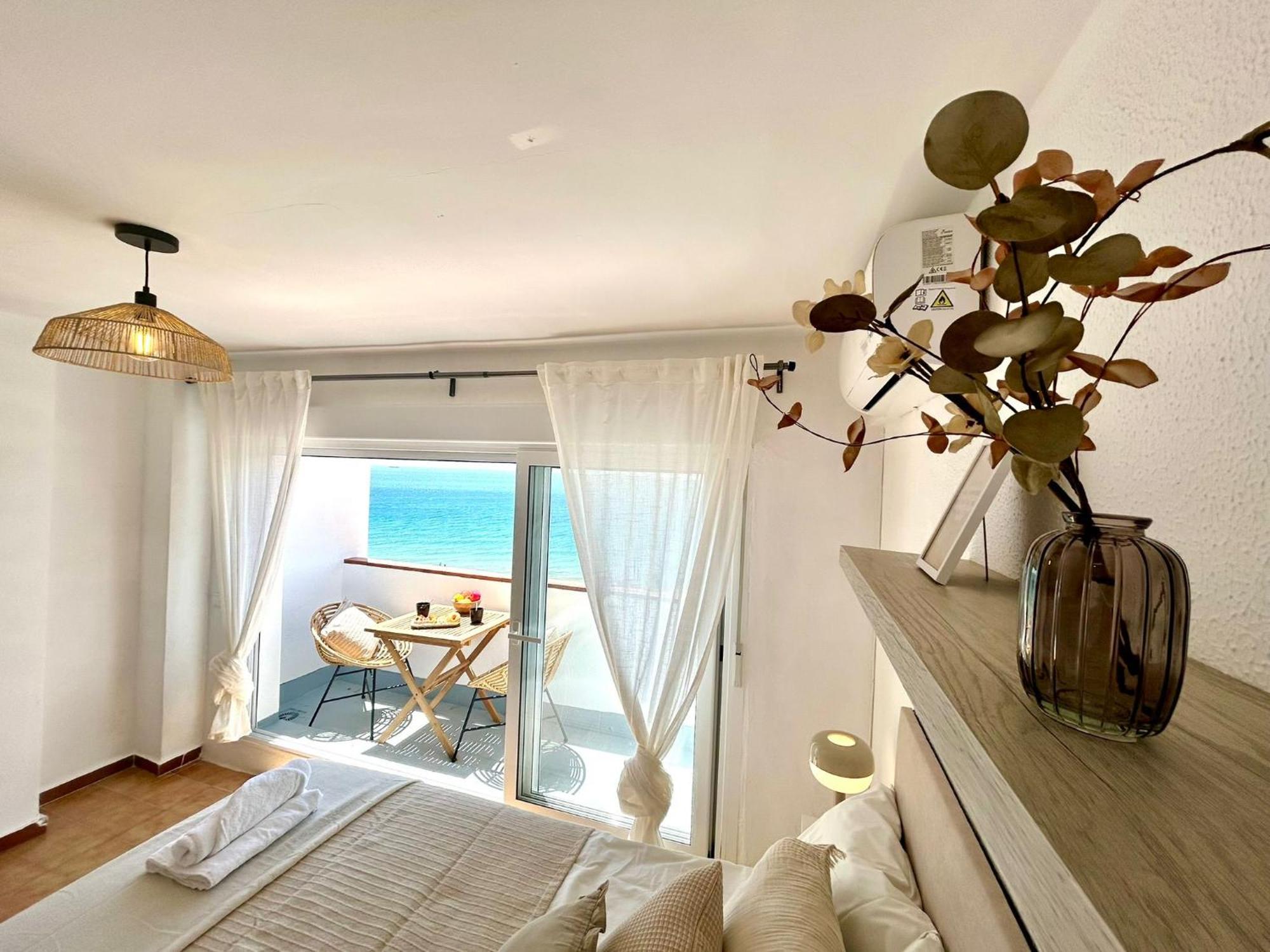 Gatu Villa Mar "Preferente Para Mayores De 25 Anos Y Familias " El Puerto de Santa María Εξωτερικό φωτογραφία